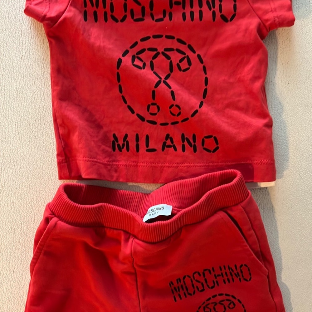 Moschino kids outfit